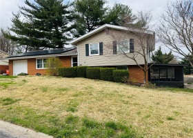 1423 SHELLEY Drive, Vandalia, Illinois 62471, 3 Bedrooms Bedrooms, 9 Rooms Rooms,2 BathroomsBathrooms,Residential,For Sale,SHELLEY,MAR25019915